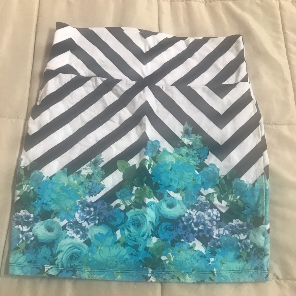Floral Mini skirt